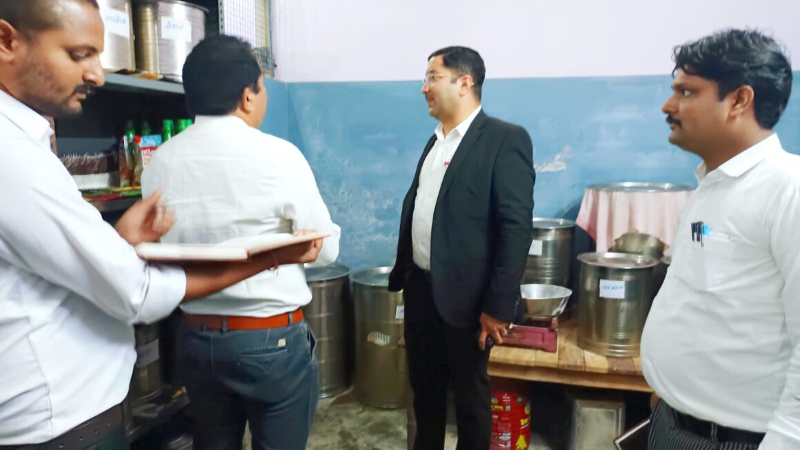 एडीजे ने किया राजकीय सम्प्रेक्षण गृह का निरीक्षण