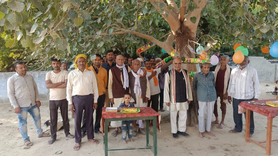 धूमधाम से मनाया गया पीपल के पेड़ का 9वां जन्मदिवस समारोह