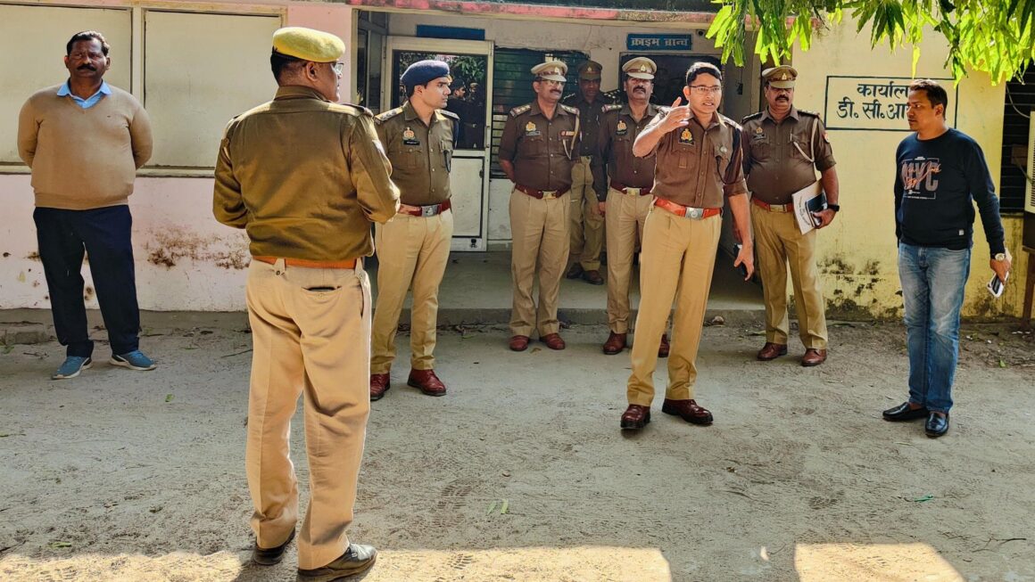 पुलिस अधीक्षक द्वारा पुलिस कार्यालय का किया गया वार्षिक निरीक्षण