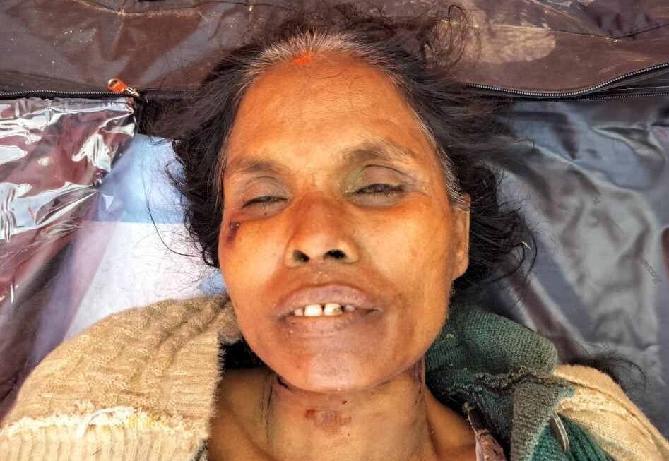 टिकरी जंगल के ऊंट घाट पुल के पास मिला अज्ञात महिला का शव
