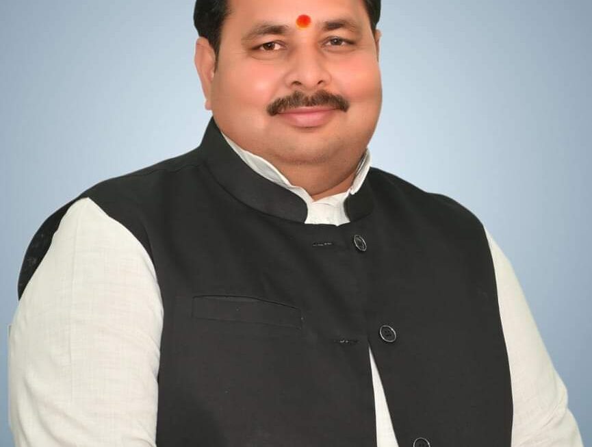 ग्राम प्रधान अतीतानन्द त्रिपाठी अखिल भारतीय प्रधान संगठन के जिलाध्यक्ष पद पर मनोनीत