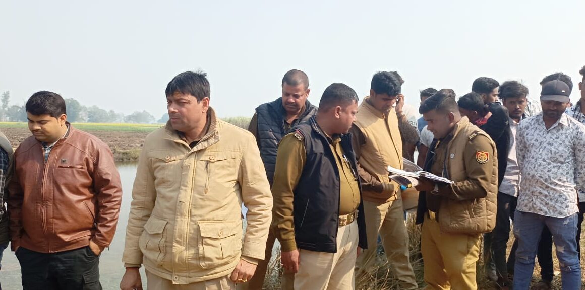 मछली कारोबारी का नहर के किनारे गड्ढे में मिला शव