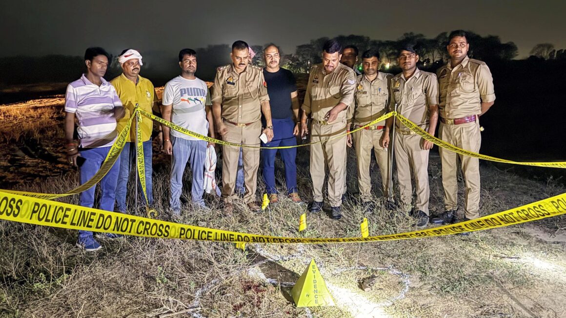 पुलिस मुठभेड़ के दौरान शातिर गौ तस्कर पुलिस की गोली लगने से घायल