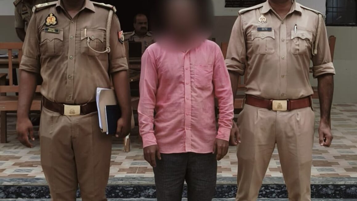 आत्महत्या के लिए प्रेरित करने वाले आरोपी अभियुक्त को खोड़ारे पुलिस ने किया गिरफ्तार 