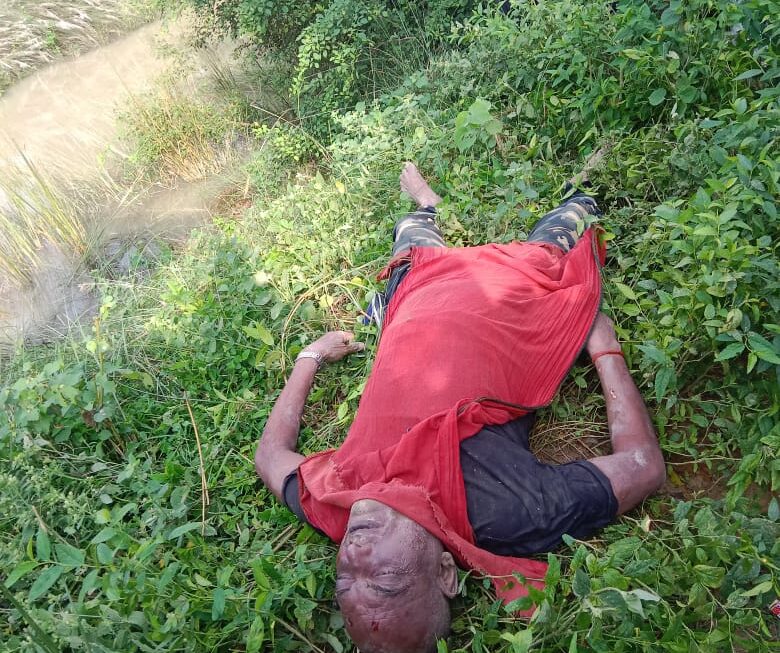 नहर के पानी मे उतराता मिला अधेड़ का शव, परिजनों मे कोहराम