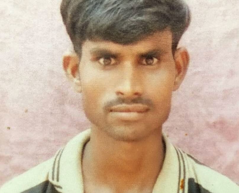 मण्डलीय कारागार मे कैदी ने पेड़ से लटक कर दी जान, ड्यूटी पर तैनात सिपाही निलंबित